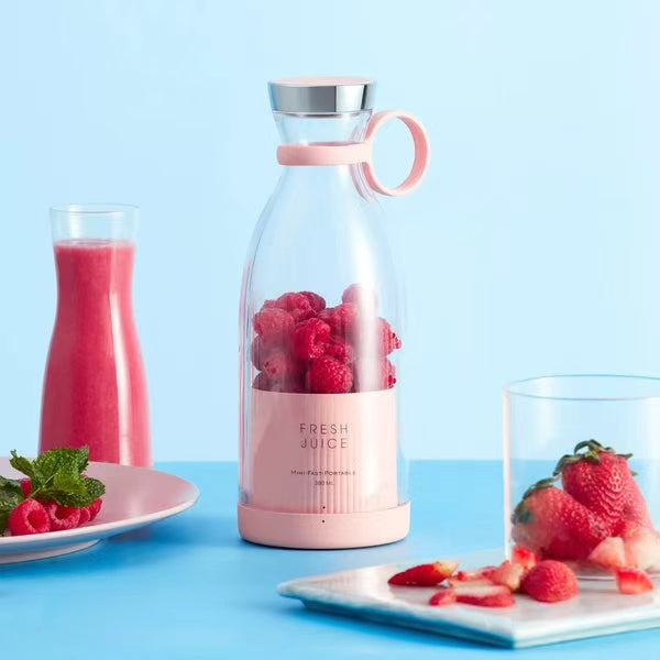 Rechargeable Portable Mini Juicer Cup, Wireless Electric Fruit Juice Blender Mixer, Household Personal Smoothie Maker in Pink & White